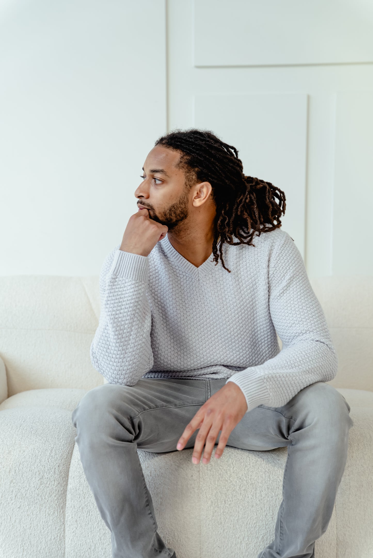 Men's V Neck Pullover